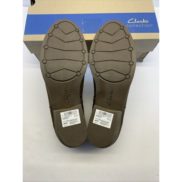 Clarks Charlten Rae Ankle Boot Women Size 9.5 Mushroom Oily New With Box - Picture 5 of 8